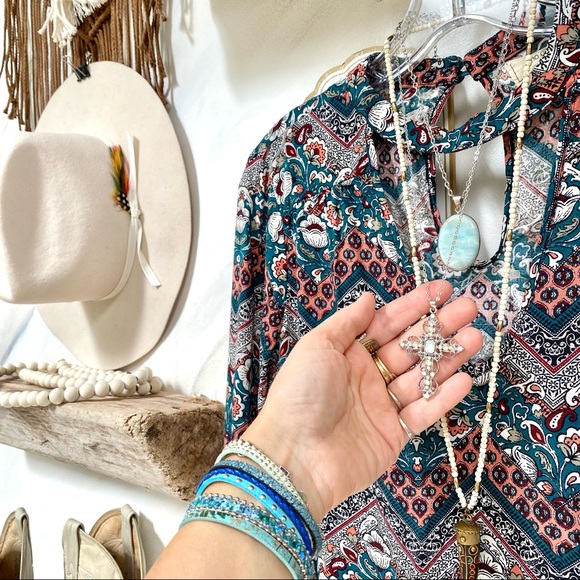 Sweet BOHO peasant blouse w gypsy long sleeves w folk/prairie floral vibe 🦋✨ - Picture 12 of 16